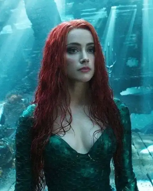 星美海后dc最辣美人,被红发湄拉迷晕了
