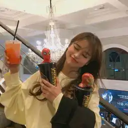 阳光爱笑开朗女生头像恶作剧之吻
