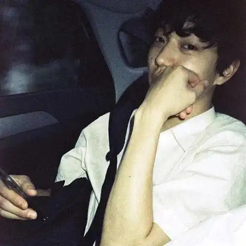 头像丨看似鸡零狗碎的生活碎片却是通向快乐星球的秘密隧道
