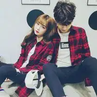 来吧来我的世界从我的全世界路过吧情侣头像一男一女
