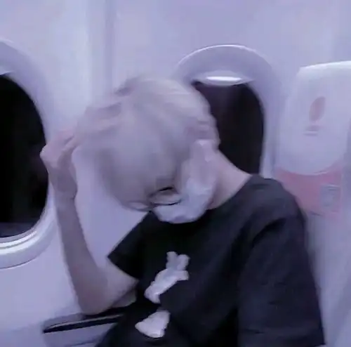 真人男生头像但愿那些不为人知的你,都有被好好珍藏
