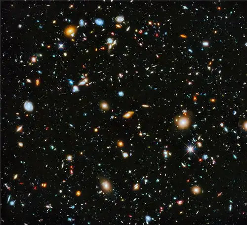 刚刚一颗迪拜塔两倍大小的小行星飞掠地球小行星威胁地球安全
