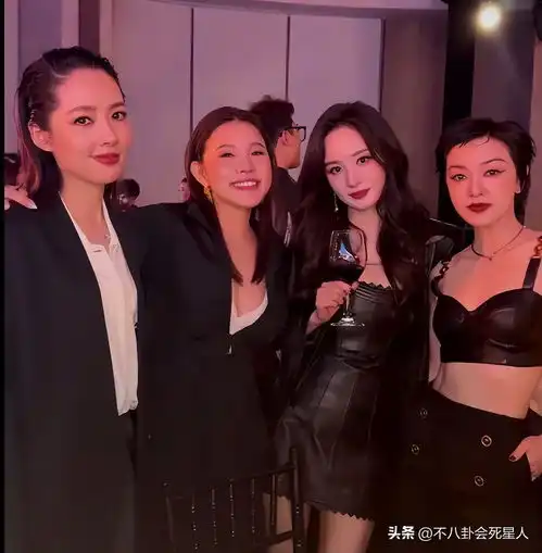 内娱这一夜,杨幂的黑丝袜,刘亦菲的低胸装,输给了64岁的惠英红
