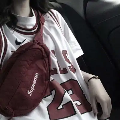 少女心粉色部位头像上半身无头学生女头
