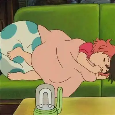宗介和波妞情侣头像分开一人一张
