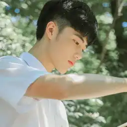 男神暗恋你的四个暖心举动网友别傻了,全都是泡沫

