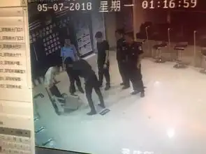 杭州情侣闹别扭,小伙带来200万现金分手费,女生嫌太少扔了
