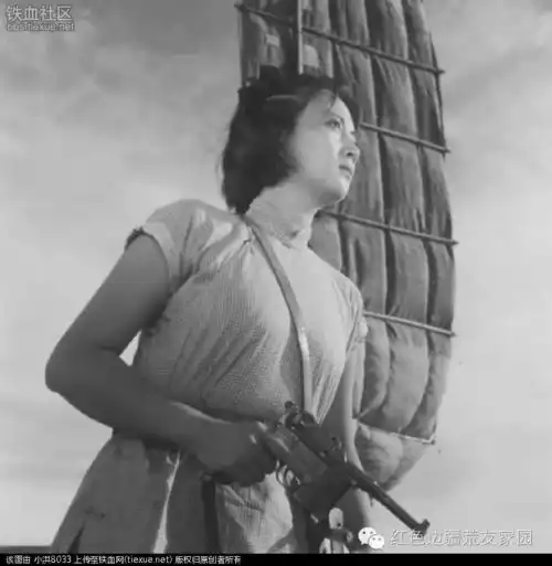 王晓棠从电影里走出来的女将军
