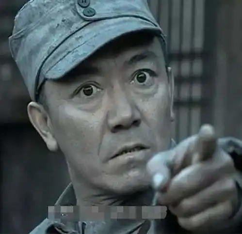 亮剑3多雷人全体抹发胶,战地护士穿紧身衣