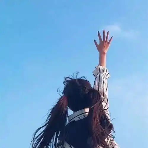 背影那些一眼心动的温柔女生头像
