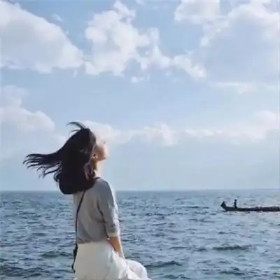 我嫁给他,不是因为我爱他,而是我三十岁啦
