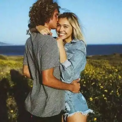 超酷潮流欧美情侣头像你的一言一语铭记在心里
