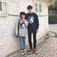qq头像身高差情侣

