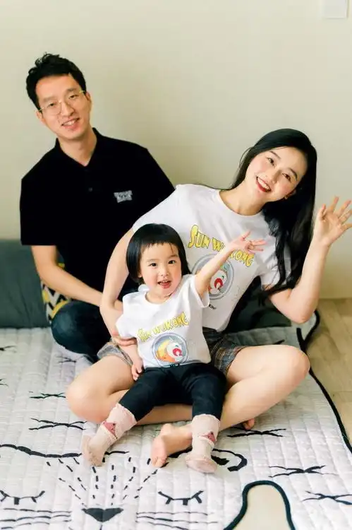 五一出游,海澜之家联名款敬上,朋友圈摄影大赛就靠它们啦
