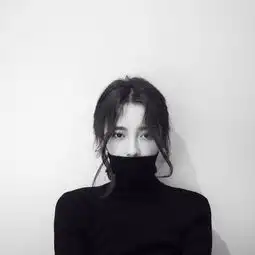情侣头像一对两张背影黑白超霸气
