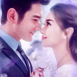 黄晓明baby产子后首次亮相小吃店,身上的衣服亮了