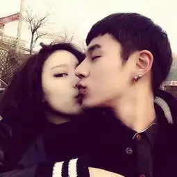 求相似的男生情侣头像
