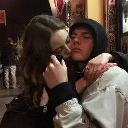 分手后,我们互删吧
