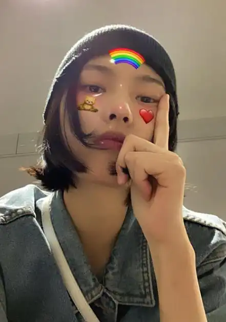 宋威龙疑似恋情实锤,暗自撒糖被赞有夫妻相,带女方回酒店又被拍